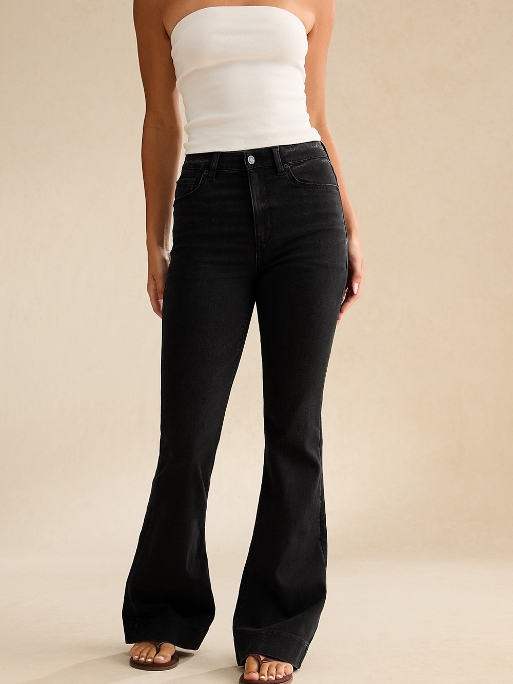 NWT American Eagle High-Rise Black Flared Women’s Jeans